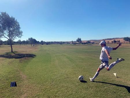 El Campeonato de España de FootGolf, con el que ha colaborado la Diputación de Segovia, comienza en Cuéllar con récord de inscripciones