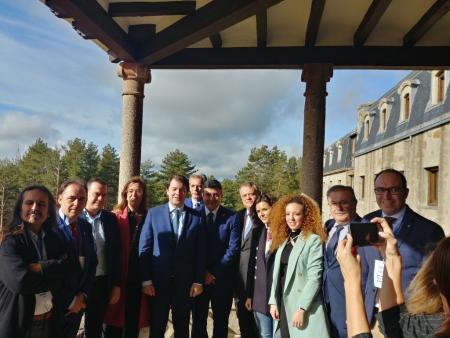 La Diputación de Segovia ha firmado esta mañana la Declaración de Gredos por la innovación y el emprendimiento para la repoblación rural y...