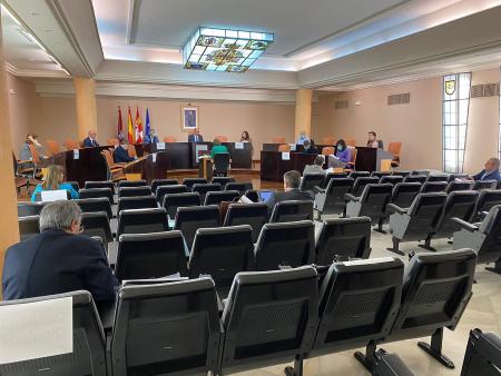 El Pleno de la Diputación aprueba el Plan de Ayudas e Inversiones Municipales que supondrá una inversión cercana a los seis millones de euros...