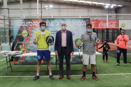 La veteranía de Daniel Pérez y Pablo Franco se impone a la impulsiva juventud de Sergio González y Álex Catón en la tercera jornada del...