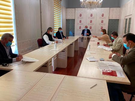 Sepúlveda, Villacastín, Coca y Pedraza acometerán obras de abastecimiento, pavimentación e infraestructuras deportivas gracias a la...