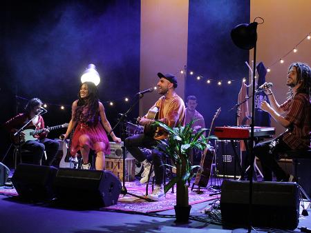 Crónica del concierto de Nil Moliner en el Teatro Juan Bravo | Para recordar al cien por cien