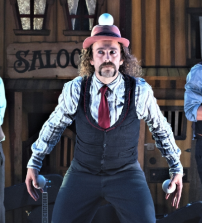 Teatro Juan Bravo: Yee-haw