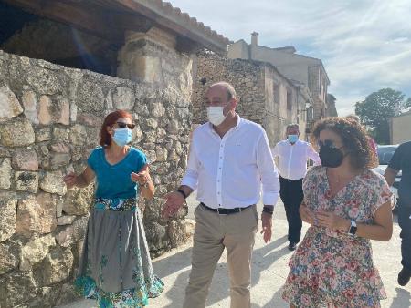 Miguel Ángel de Vicente visita, junto a los alcaldes de Torrecaballeros, Sotosalbos, Pelayos del Arroyo, Turégano y Caballar, algunas de las...