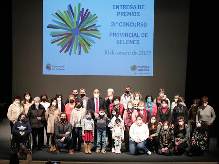 Los ganadores del Concurso de Belenes de la Diputación en sus fases zonales y provinciales reciben sus premios sobre el escenario del Teatro...