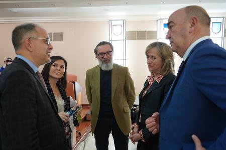Varios expertos, invitados por la Diputación y la Fundación Democracia y Gobierno Local, trasladan a alcaldes y concejales de toda España las...