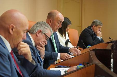 Imagen El Pleno de la Diputación de Segovia aprueba una modificación presupuestaria de 465.000 euros para, entre otros asuntos, dar respuesta a la nueva normativa para la gestión del agua de consumo
