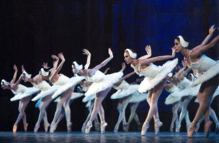 La danza aparece en escena sobre las tablas del Teatro Juan Bravo con el prestigioso Ballet Nacional de Cuba