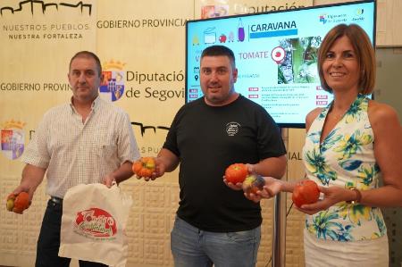 Martín Muñoz de las Posadas inaugura la Caravana de Alimentos de Segovia con la quinta edición de su Feria del Tomate, que otorgará honores a...