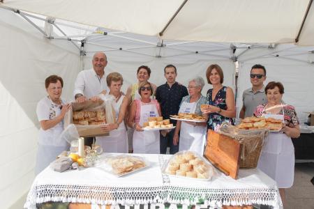 Garbanzos, vino y hojuelas protagonizan un fin de semana repleto de Alimentos de Segovia, que ha tenido como puntos de encuentro a Labajos,...