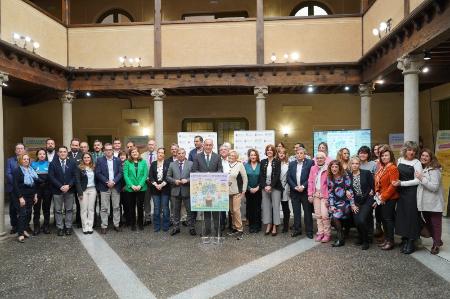 La Diputación basa su campaña para el 25N en la historia de Medusa, con el fin de desterrar de la provincia los mitos acerca de la violencia...
