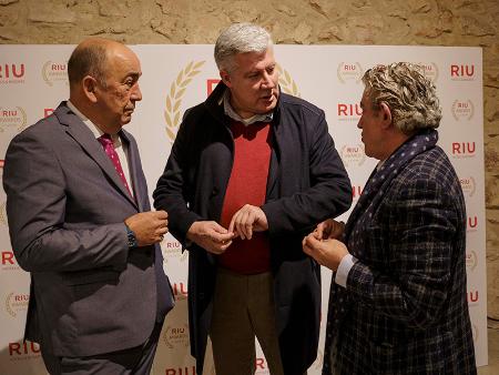 Miguel Ángel de Vicente ejerce de anfitrión en la entrega de los premios anuales de la cadena de hoteles RIU España
