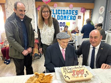 La residencia La Alameda de la Diputación vuelve a celebrar otro aniversario centenario con el cumpleaños de Baldomero