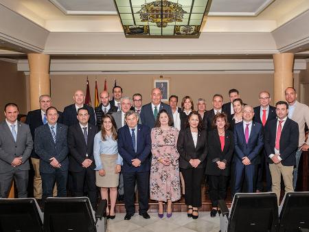 El Pleno de la Diputación de Segovia ha aprobado el expediente de contratación del Servicio de Ayuda a Domicilio que supondrá más de 30...