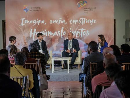 La Diputación de Segovia presenta la primera revisión de la Agenda Rural Sostenible de la provincia de Segovia en el II Foro de Pedraza 2.00