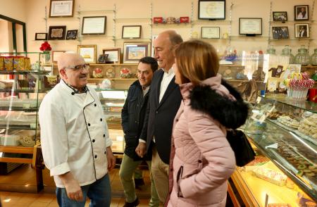 Miguel Ángel de Vicente comienza en El Espinar, Zarzuela del Monte y Navas de San Antonio una nueva gira de visitas por los municipios de la...