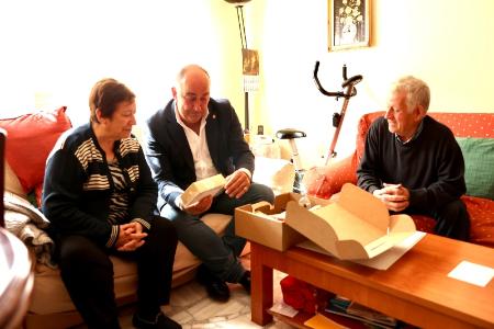Miguel Ángel de Vicente continúa recorriendo la provincia acercándose a las historias de los vecinos y vecinas de Aguilafuente, Fuentepelayo,...