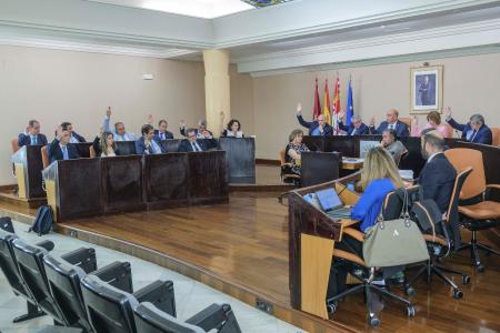 Imagen La Diputación de Segovia pide al Gobierno de España que garantice un mayor número de plazas de funcionarios de administración local de habilitación nacional para los ayuntamientos de la provincia