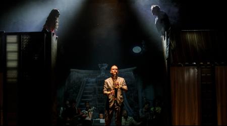 Una nueva producción de Sergio Peris-Mencheta se apodera del escenario del Teatro Juan Bravo con los amantes de Verona como protagonistas