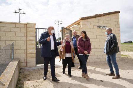 Las alcaldesas de Lastras del Pozo, Monterrubio y Navas de Riofrío trasladan al presidente de la Diputación su satisfacción por el...