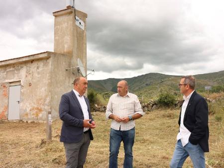 Alcaldes del sur de la provincia muestran a Miguel Ángel de Vicente el resultado de algunas mejoras en materia de conectividad o control del...