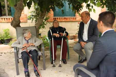 Alcaldes del sur de la provincia muestran a Miguel Ángel de Vicente el resultado de algunas mejoras en materia de conectividad o control del...