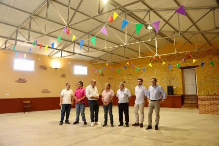 Imagen El presidente de la Diputación continúa su ruta por los pueblos de la provincia inaugurando el centro social de Bercial, acondicionado gracias al PAIMP de 2022 y 2023