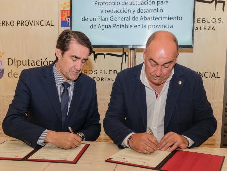 La Diputación y la Junta planifican el abastecimiento de agua de consumo en la provincia, con casi 40 millones de euros ya en marcha para el...