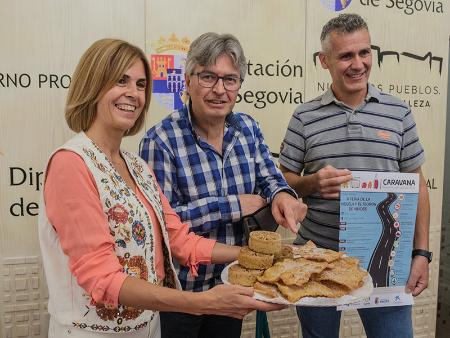 Las hojuelas y los florones, tan típicos de Abades, protagonizarán la octava parada de la Caravana de Alimentos de Segovia que organiza la...