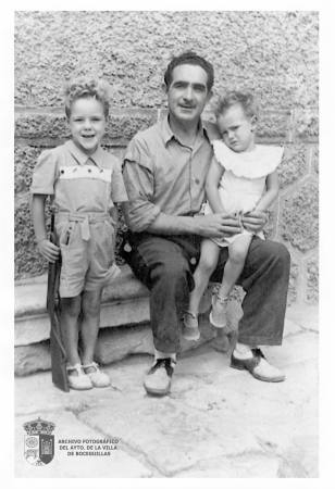 Florencio  García con sus hijos Antonio y Rosita