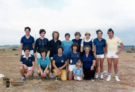 Liga de fútbol femenino en Turrubuelo III, 1985