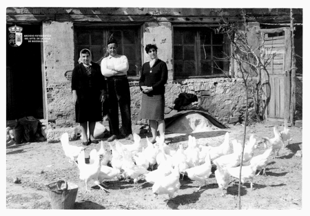 Mila, Pablo González y María Estebaranz