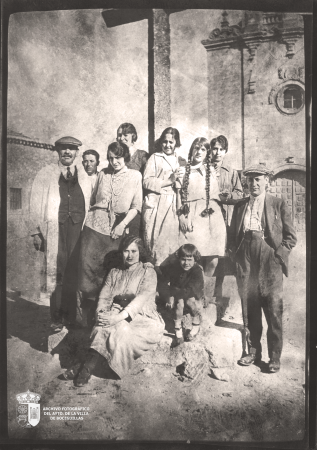 Boda de Sebastián García Jimenez con Cándida Onrubia, IX (1925)