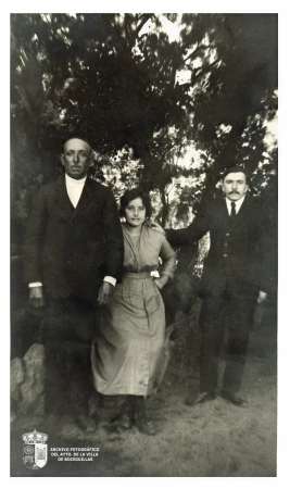 Valentín de Antonio, Catalina de Antonio y Ángel García (1925)