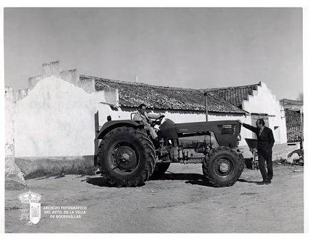 Antonio Arranz y Antonio García en la cooperativa agraria