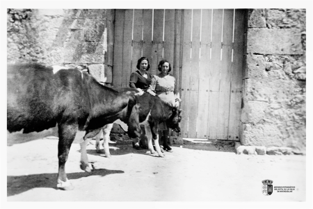 Esperanza y Catalina de Antonio (1944)