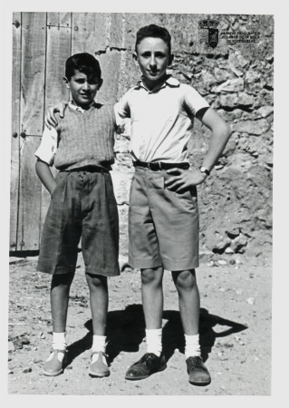 Pepito García y amigo sin identificar (1957)