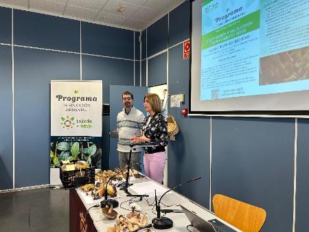 Cerca de medio centenar de personas participan en el curso sobre identificación y recolección de setas en otoño, que impulsa la Diputación...