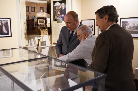 El museo Rodera-Robles acoge una exposición con la evolución de Segovia en algo más de medio siglo a través de la cámara del belga Robert Gillon