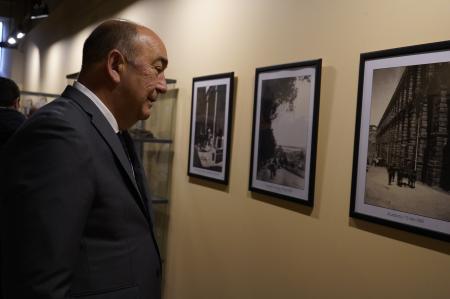 El museo Rodera-Robles acoge una exposición con la evolución de Segovia en algo más de medio siglo a través de la cámara del belga Robert Gillon
