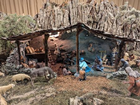 La Asociación Amigos del Belén de Cantalejo y las aulas de Navafría del CEO La Sierra han sido los ganadores del 34º Concurso Provincial de...
