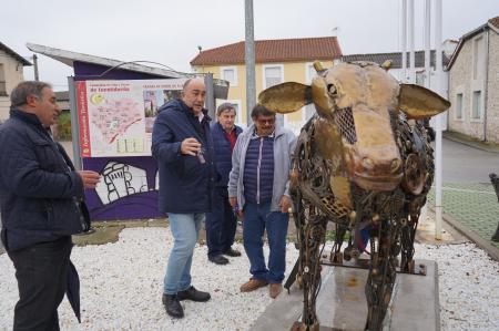 El presidente de la Diputación comprueba la mejoría del estado y aspecto de los pueblos gracias a las inversiones en pavimentación realizadas...