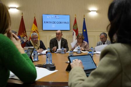 La Diputación de Segovia trasfiere a entidades locales de la provincia cerca de 8,8 millones de euros procedentes de la liquidación definitiva...