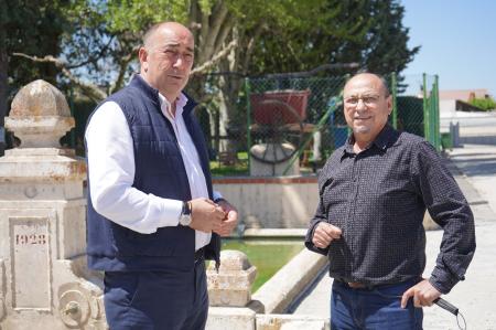 Miguel Ángel de Vicente visita tres de los 138 pueblos entre los que han sido distribuidos los 800.000 euros contemplados en el plan de mejora...