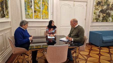 Miguel Ángel de Vicente repasa la actualidad de Fuenterrebollo, Otero de Herreros, Ayllón y Navalmanzano junto a sus regidores