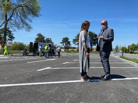 El presidente de la Diputación visita las obras del CSS La Fuencisla y felicita a la residente María Peñas por su 101 cumpleaños